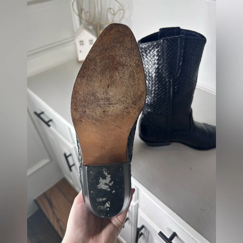 **SOLD**Cole Haan Bragano Woven Leather Western Boots Women’s 7M Black Vintage - Picture 7 of 7